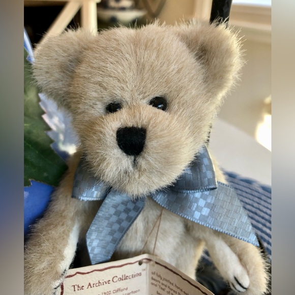 Gen-yoo-wine BOYDS “Tyler T.” 6” Bear - Picture 4 of 7